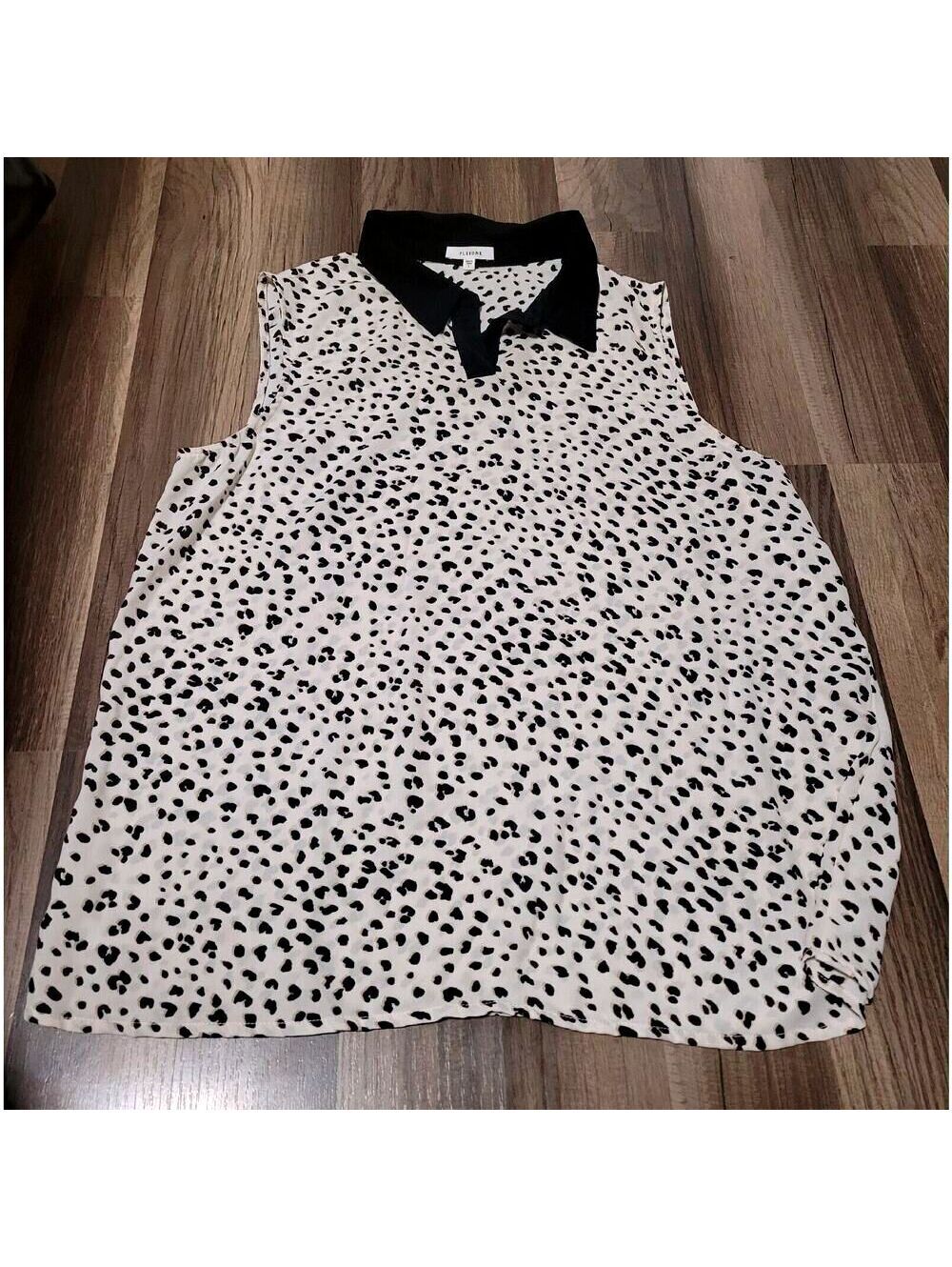 Pleione Women's L Sleeveless Leopard Animal Print Button Front Blouse